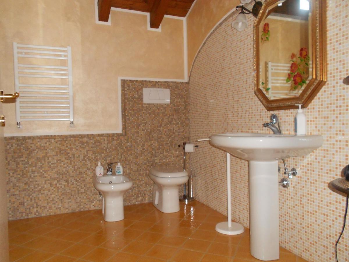 B&B Stella Del Borgo Castiglione Olona Exterior photo